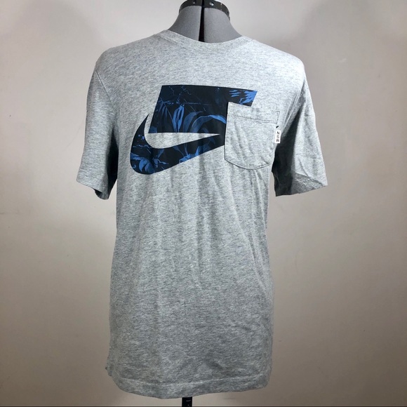 nike block logo tee